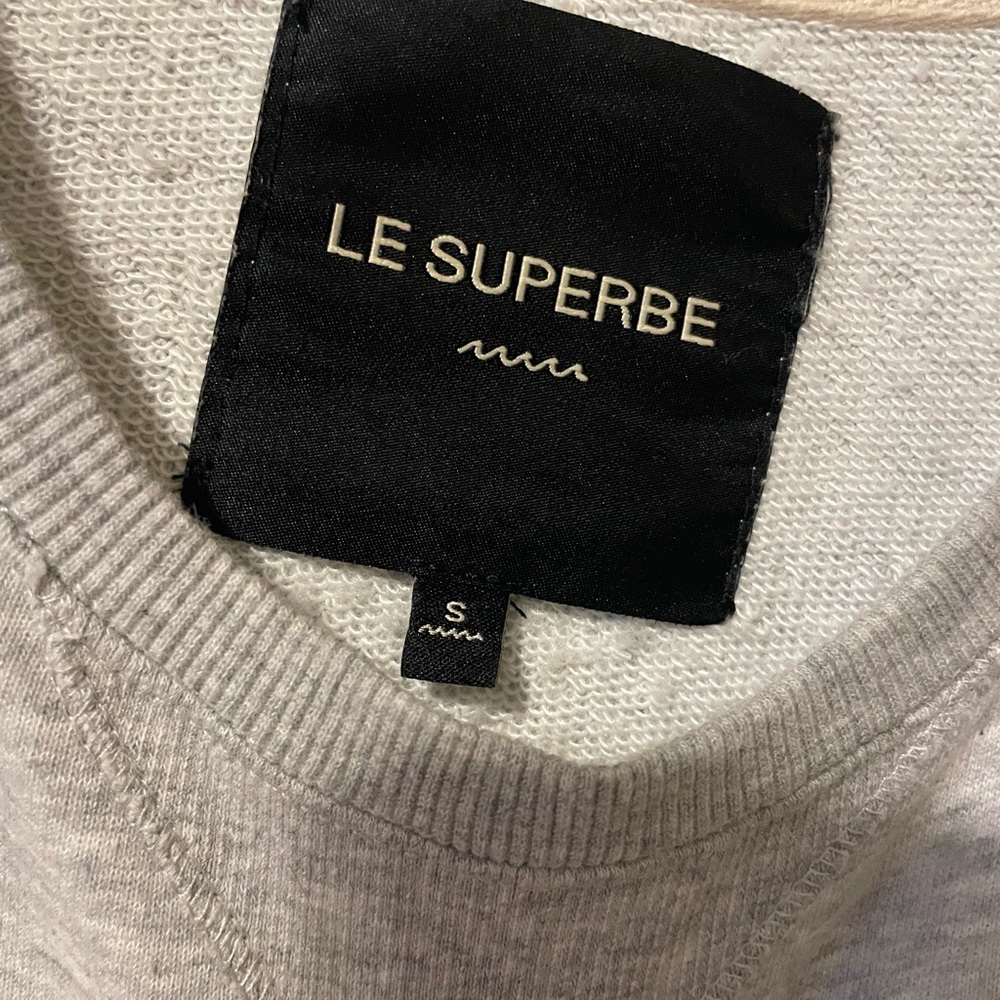 Women’s. Short sleeve sweatshirt with fun print. - Picture 2 of 4